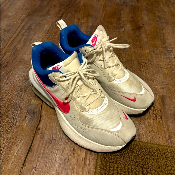 Nike air max shoes - Picture 1 of 5